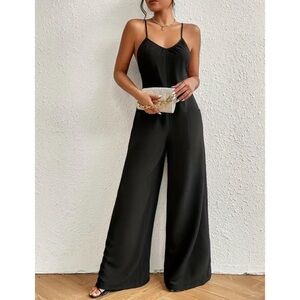 Women’s Black Wide Leg Jumpsuit Spaghetti Strap Jumper with Pockets M L XL Nwt